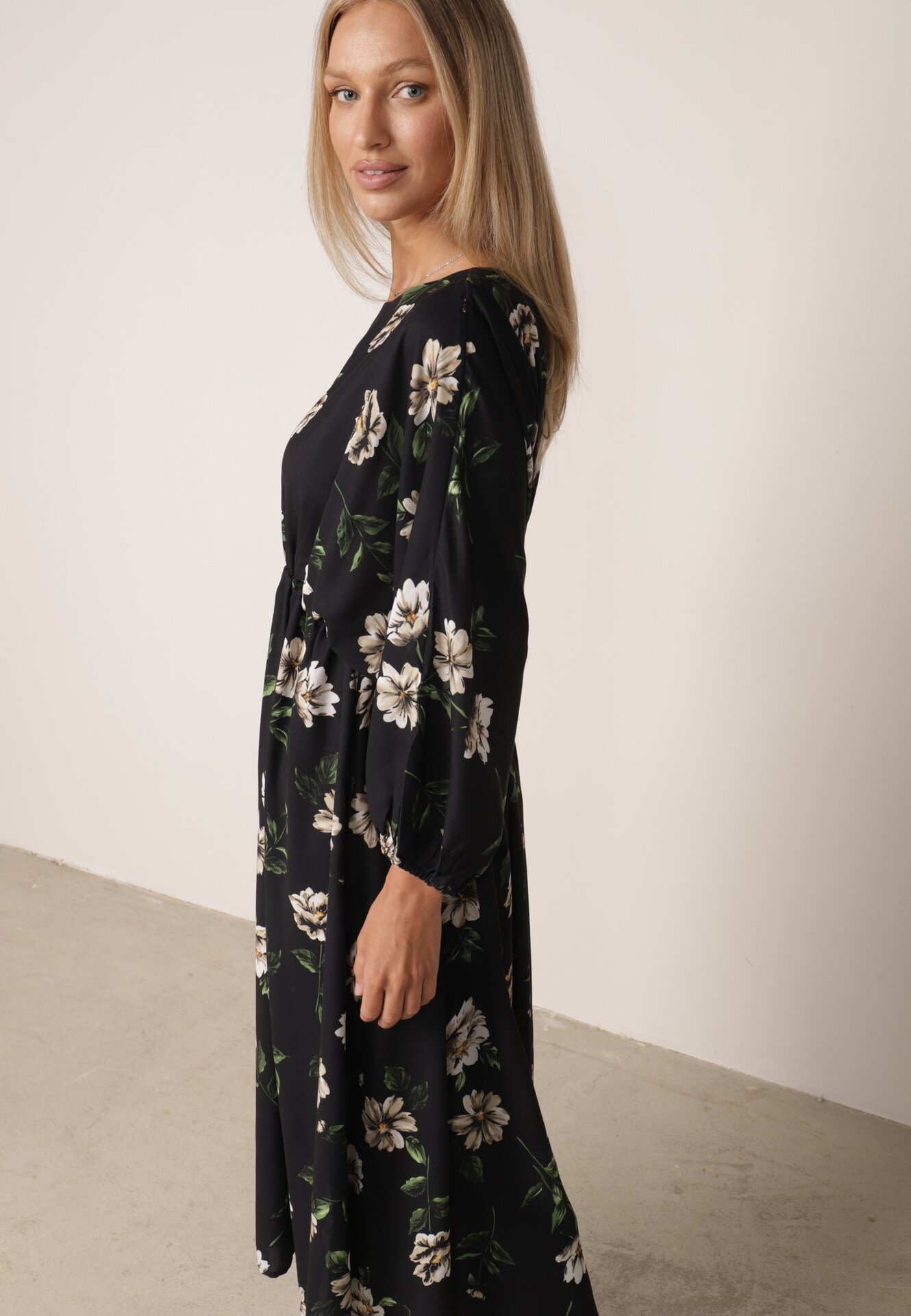 ann gissy Rochie Cloș Negru-Bej Midi cu Mâneci Liliac cu flori Gervia