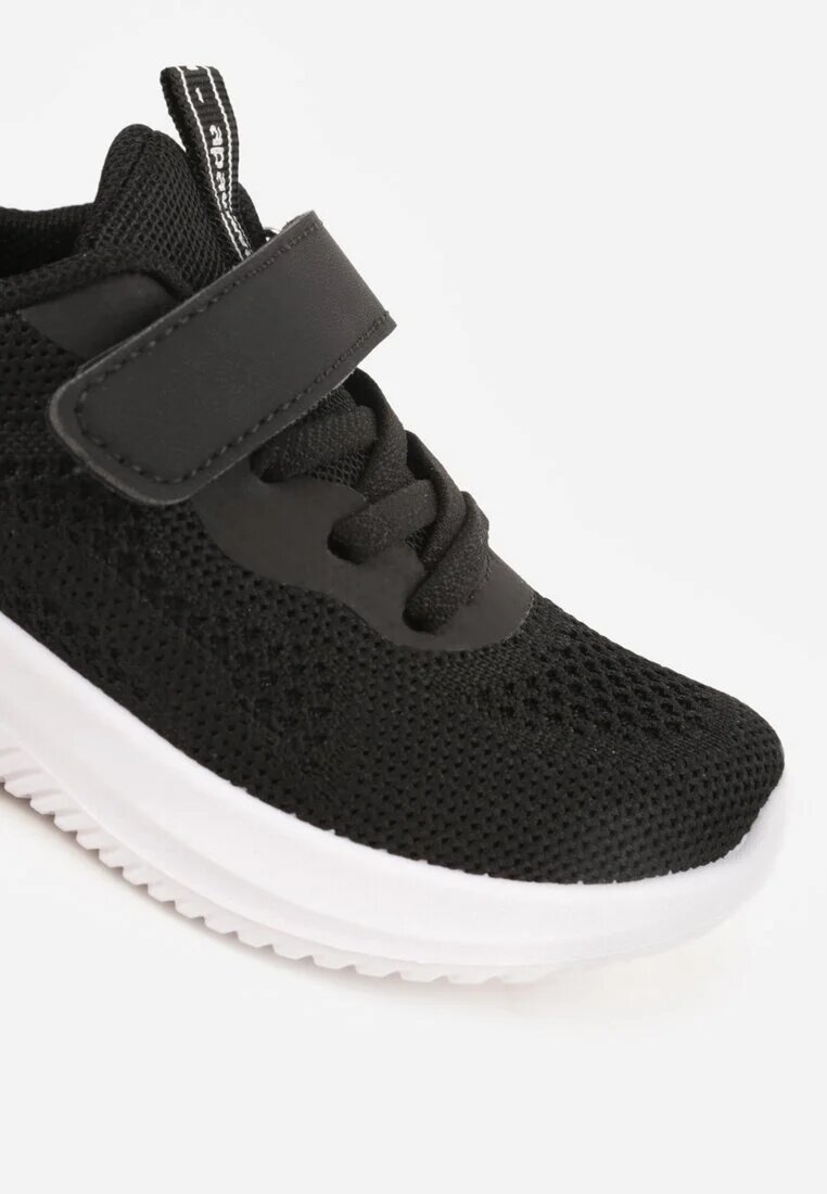 apawwa Pantofi Sport Negru-Alb Sneakers cu Perforații și Talpă în Relief Uriltora