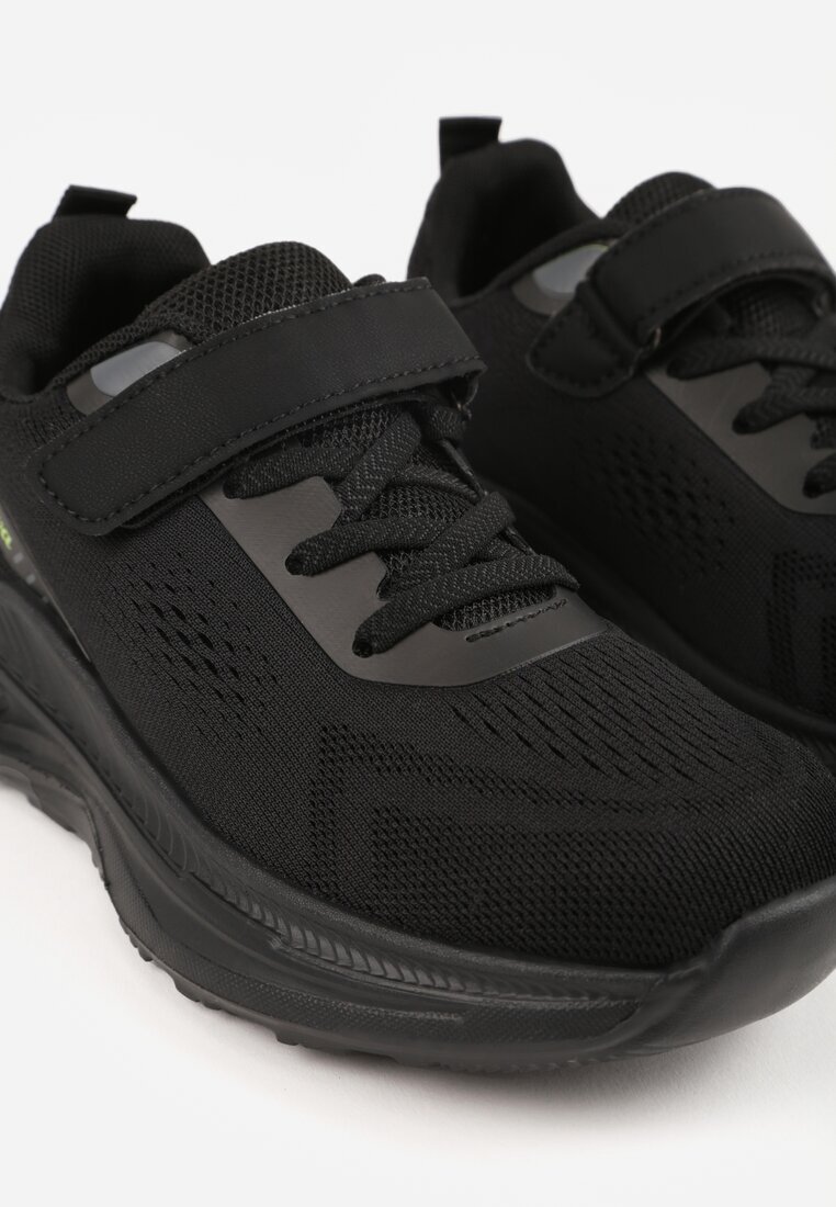 apawwa Sneakerși Negri cu talpă groasă cu relief Hyrene