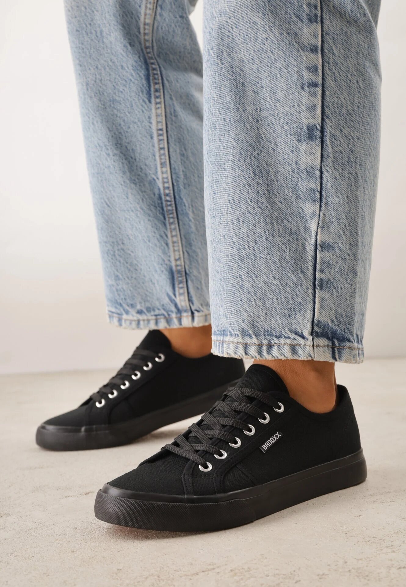 badoxx Adidași Negri Clasici în Stil Minimalist Aroadella