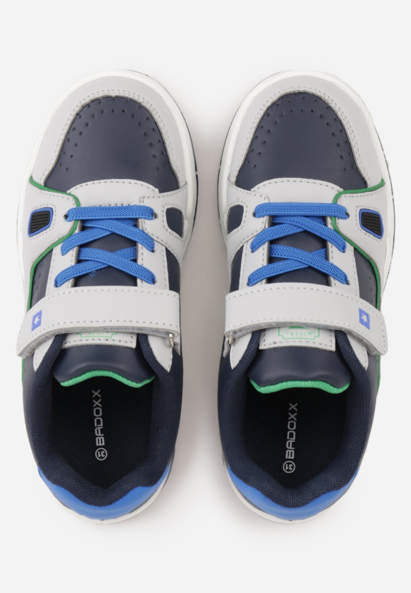 badoxx Pantofi sport sneakers gri deschis cu perforații și steaua Pyrhessa