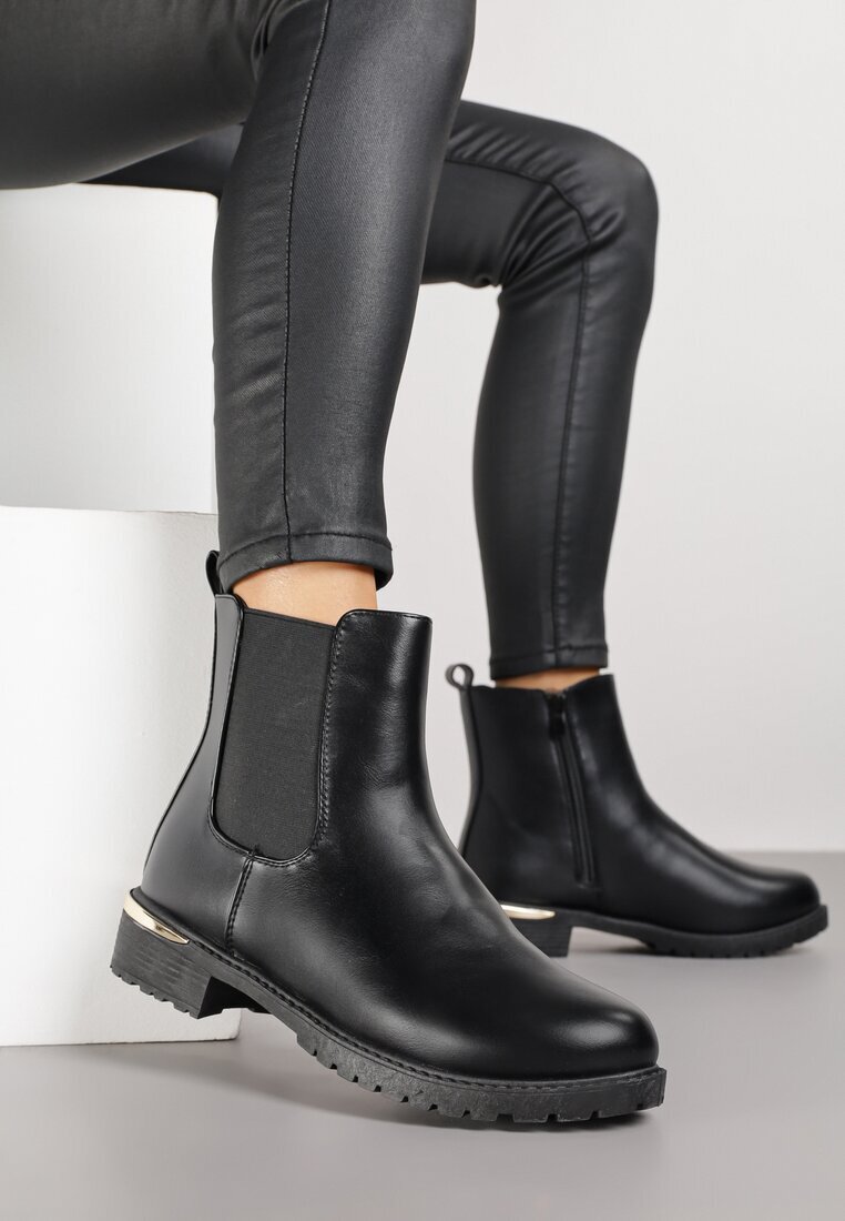ballada Botine Negre