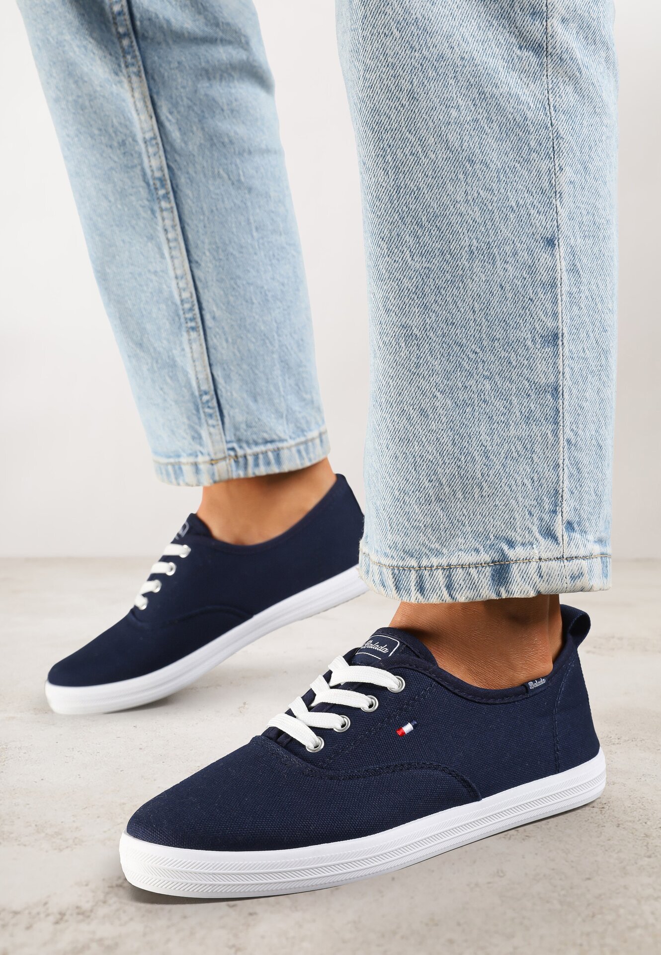 ballada Tenisi Bleumarin Vices în Stil Clasic Gallriva