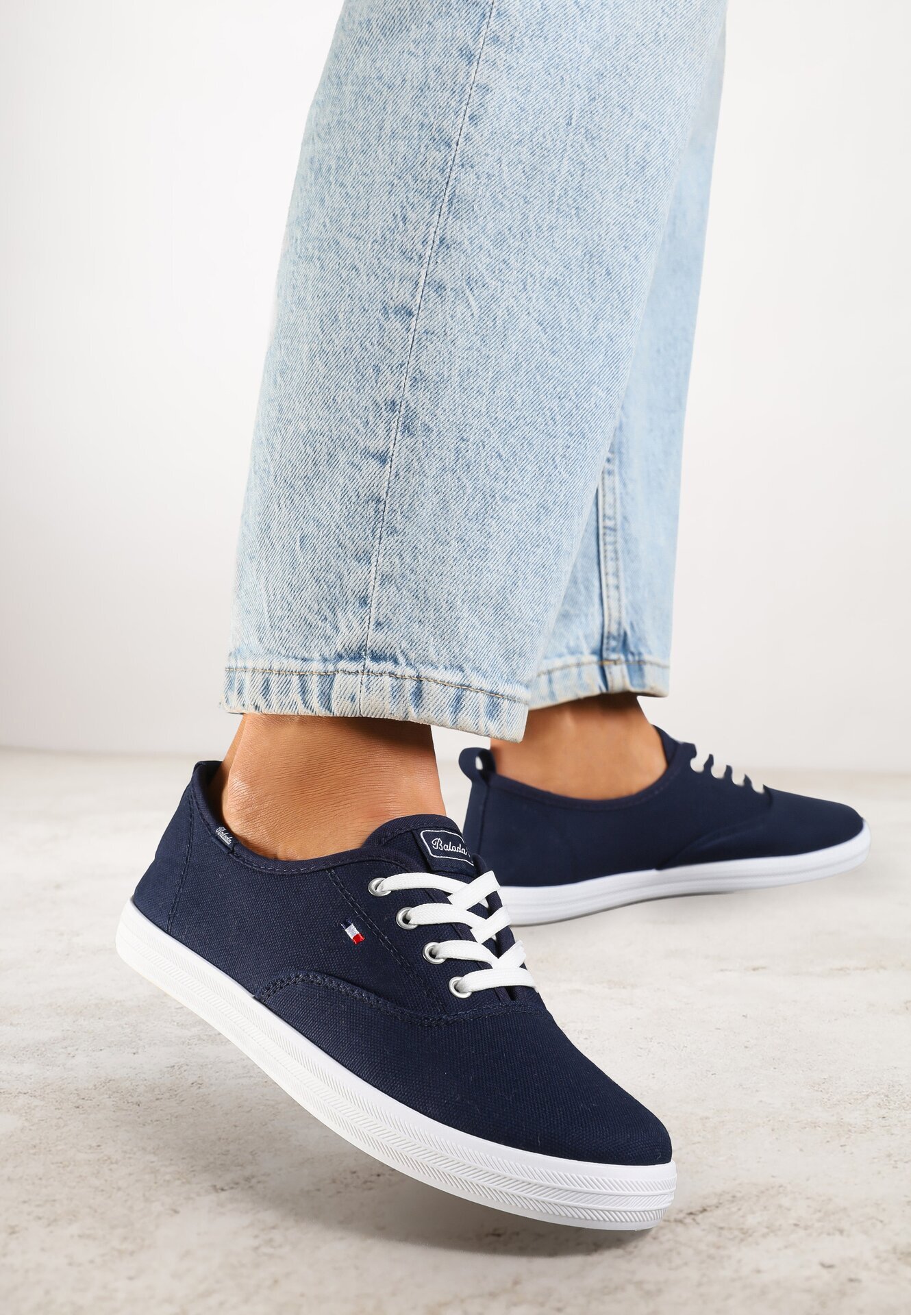 ballada Tenisi Bleumarin Vices în Stil Clasic Gallriva
