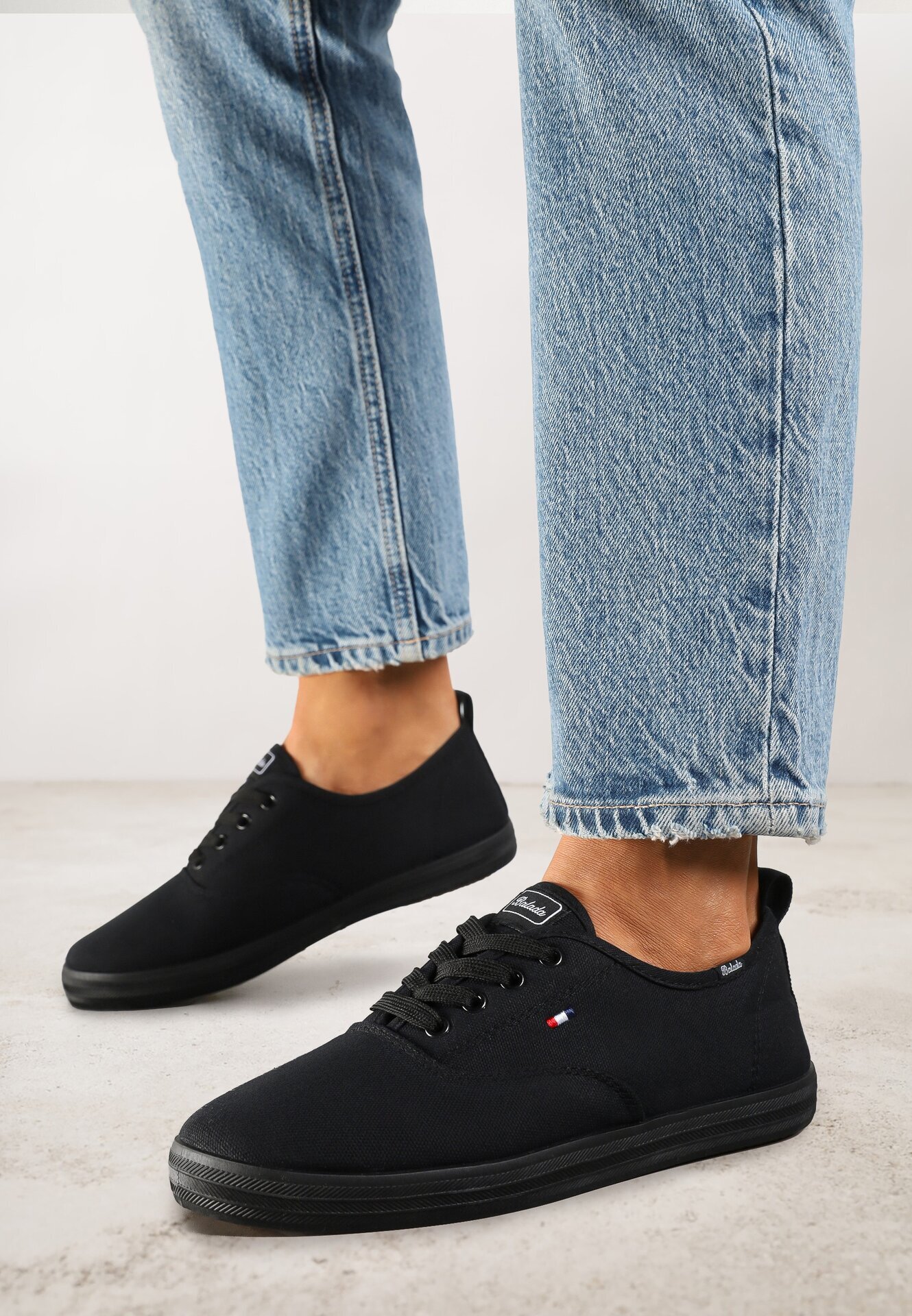 ballada Tenisi Negri Vices în Stil Clasic Gallriva