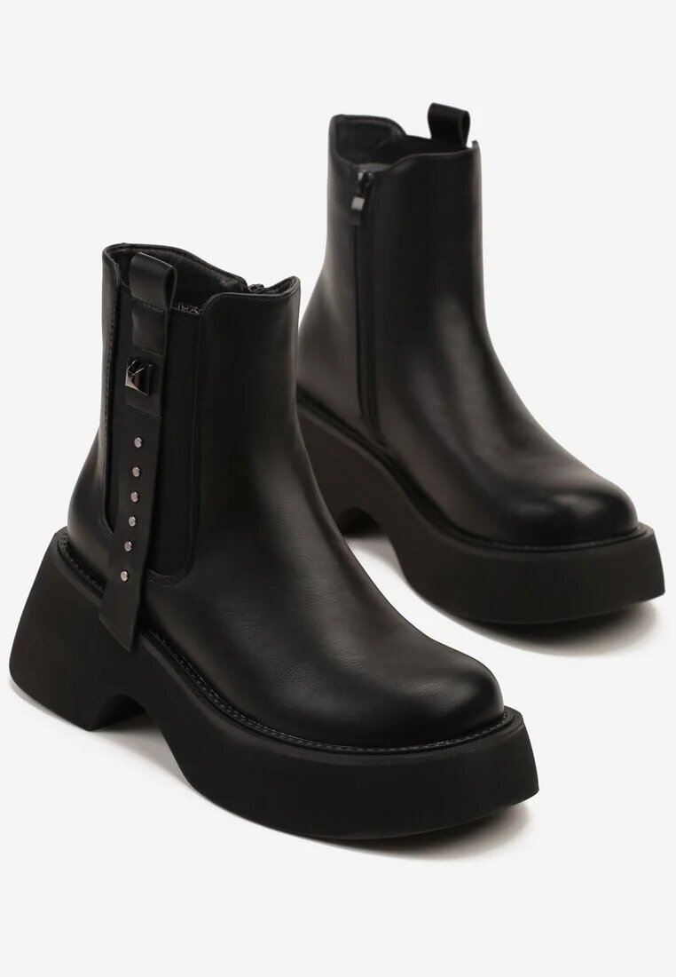 basida Botine Chelsea Negre cu platformă cu ornamente metalice la carâmb Tulirina