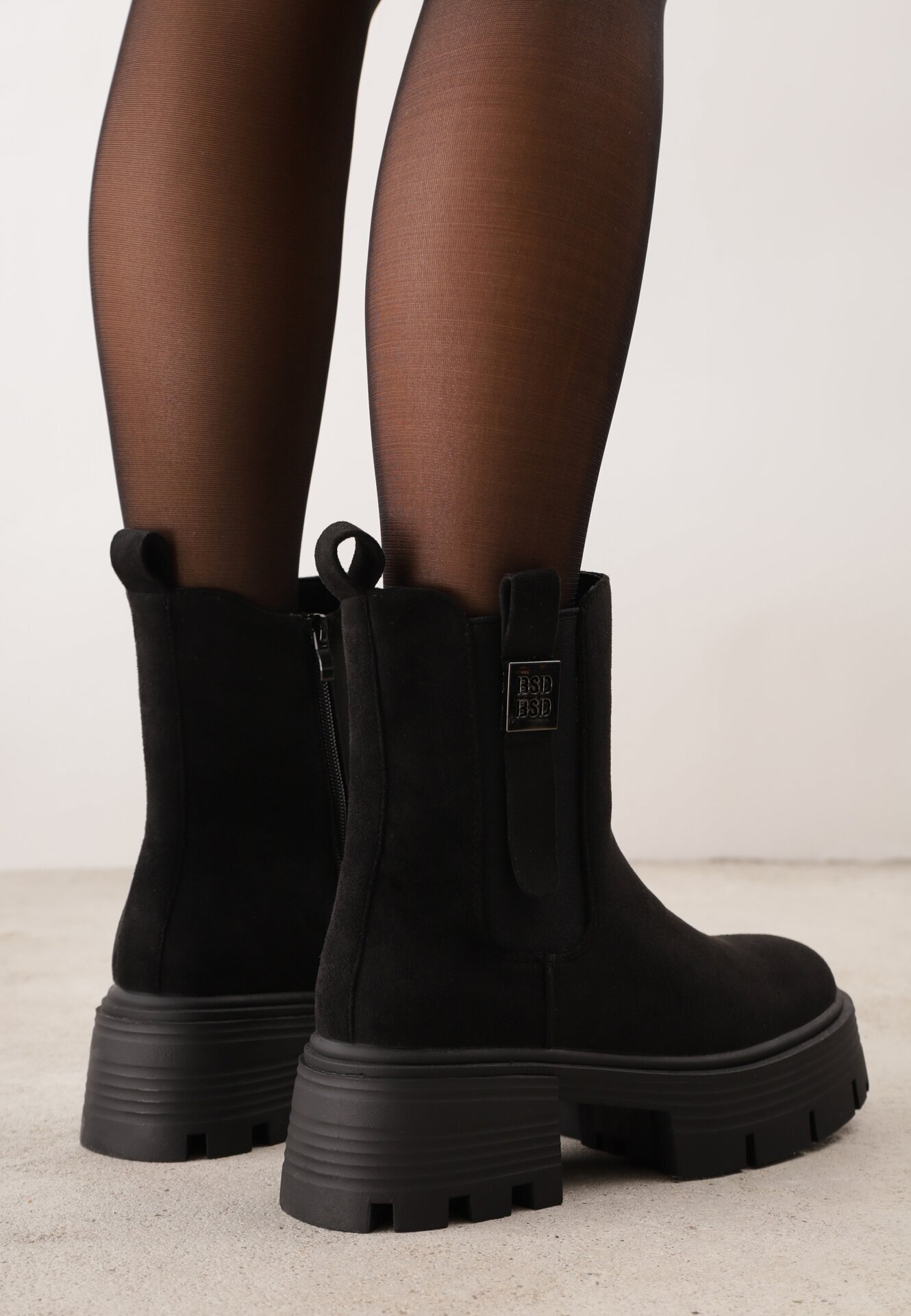 basida Botine Negre