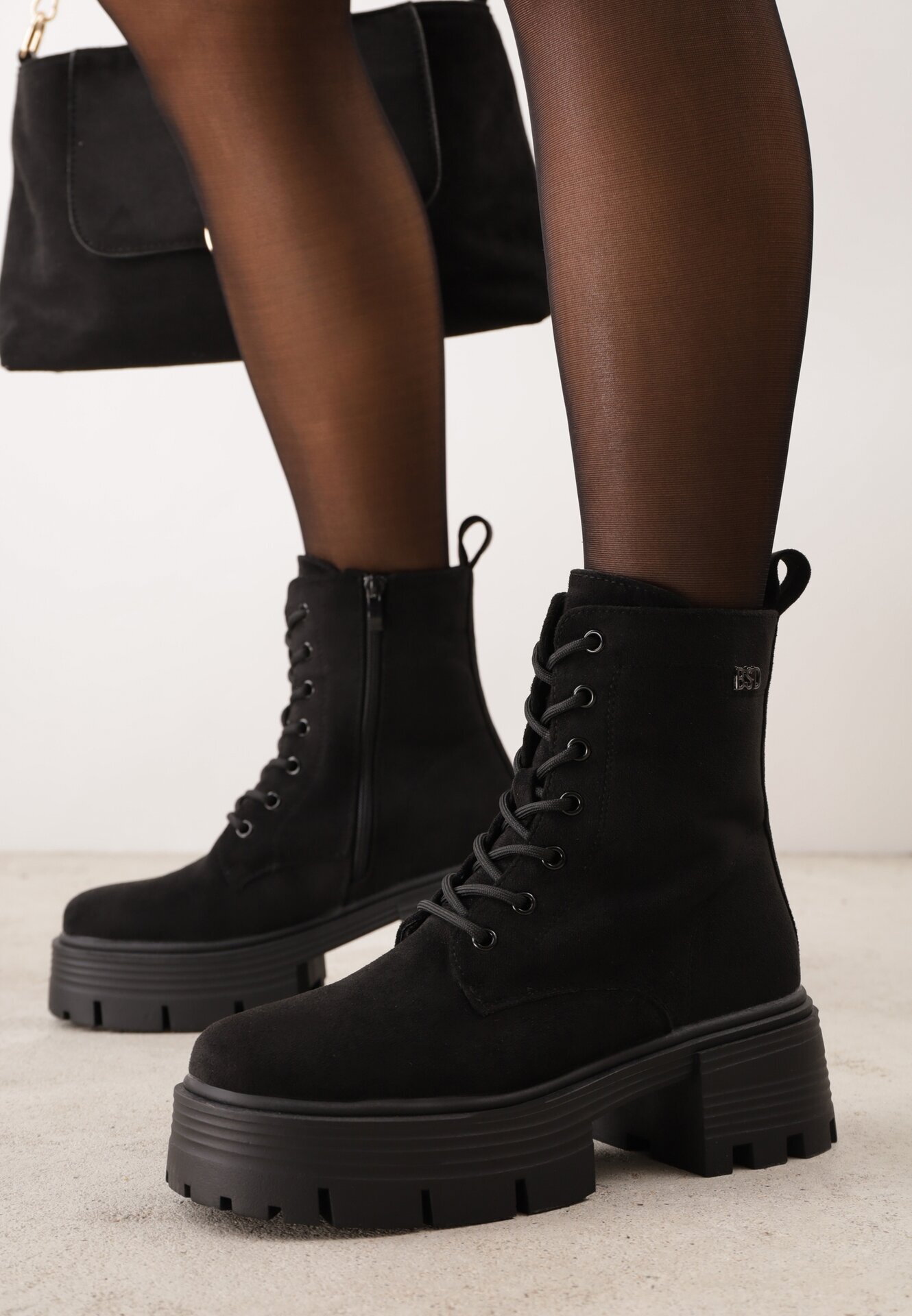 basida Botine Negre
