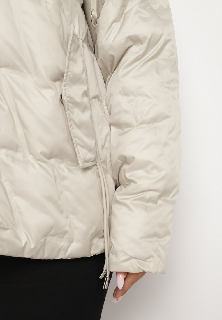bh forever Geacă windbreaker matlasată bej deschis cu glugă și buzunare laterale Dairel