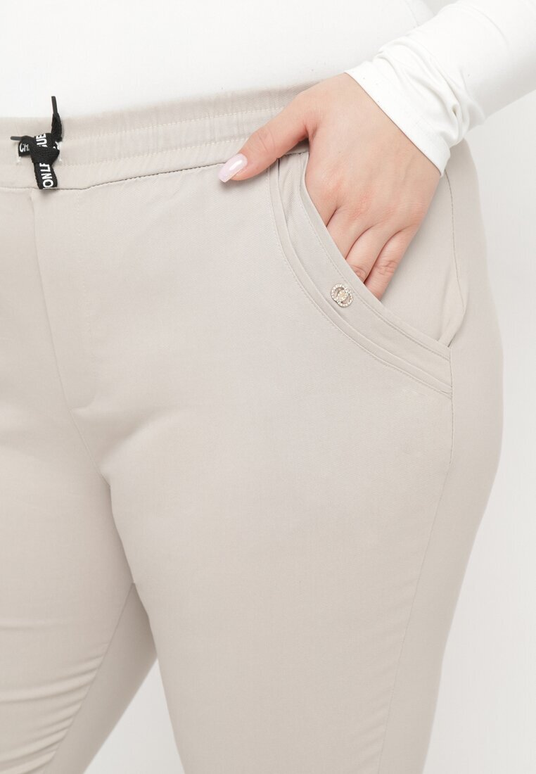 bh forever Pantaloni bej 3/4 cu elastic în talie și șnur decorate cu zirconii Nazairia