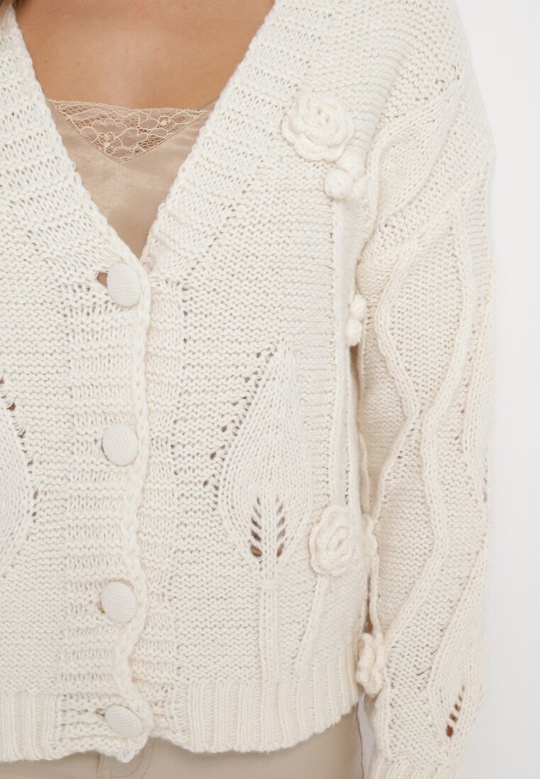 bisou's project Cardigan bej deschis tricotat cu nasturi