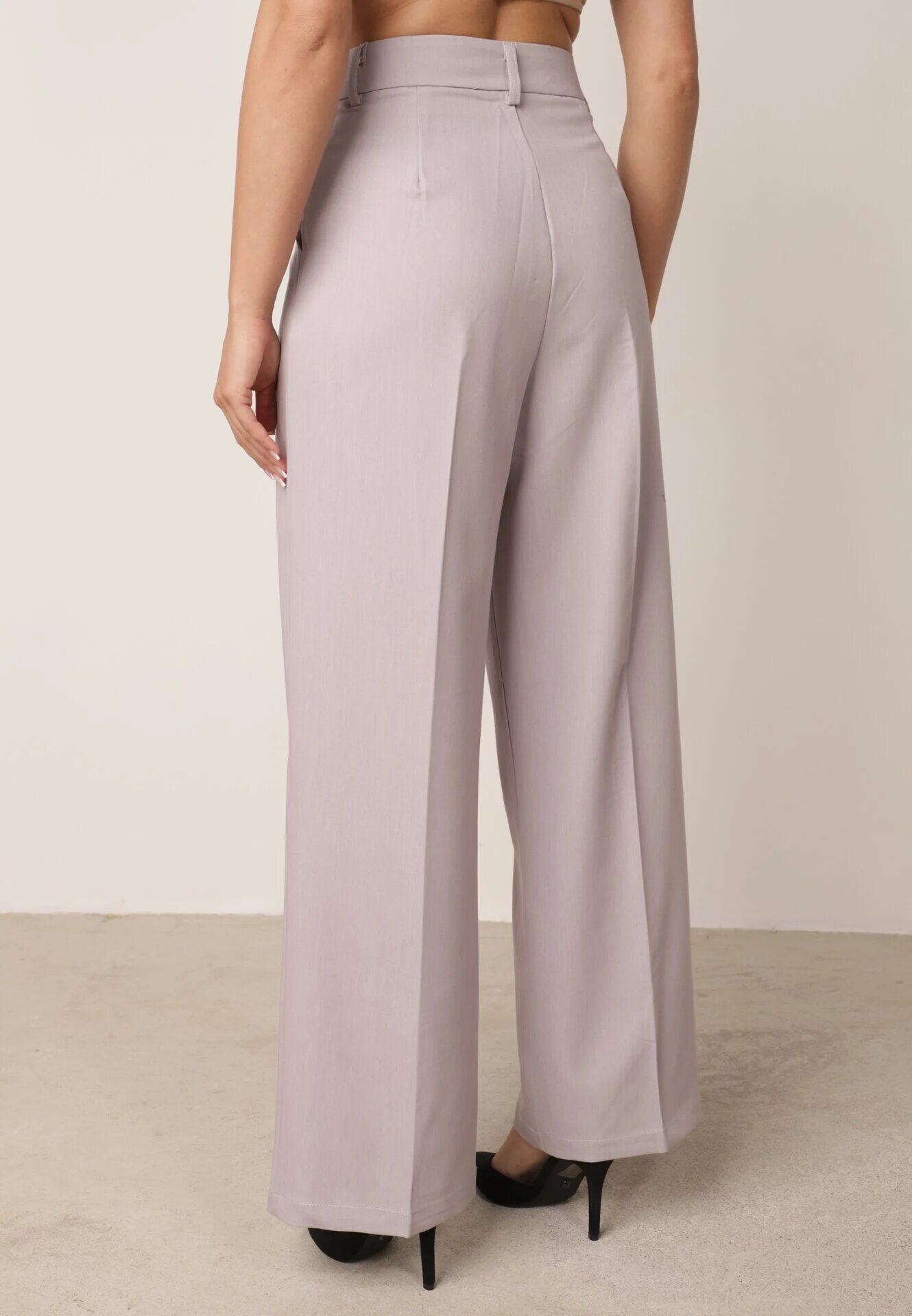 bisou's project Pantaloni Gri Eleganți de Costum cu Pliuri Illthai