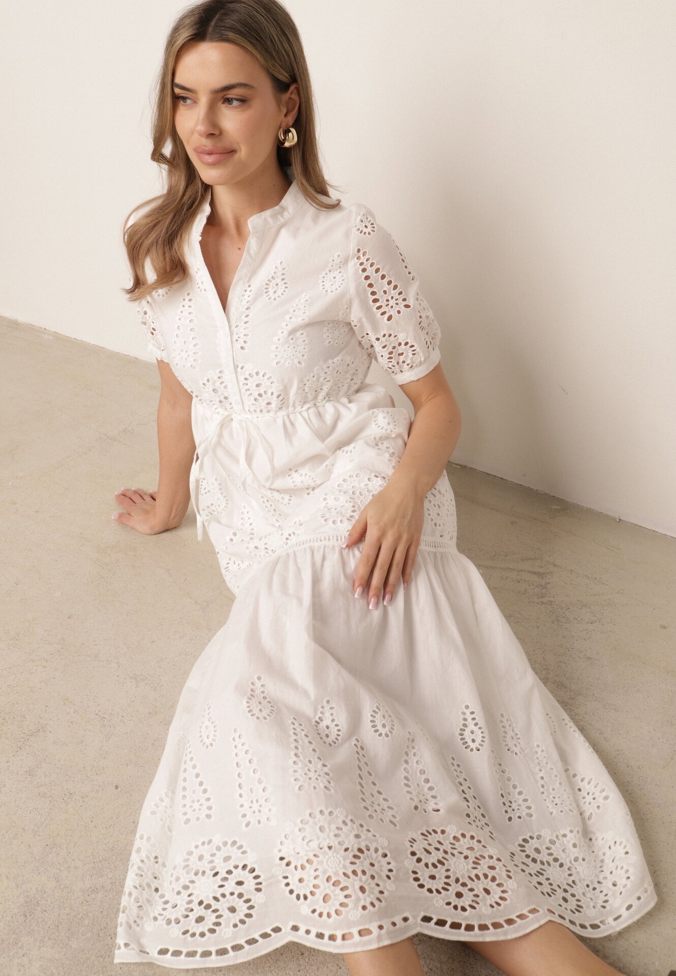 bisou's project Rochie Albă Brodată Maxi cu șnur în talie Erlina