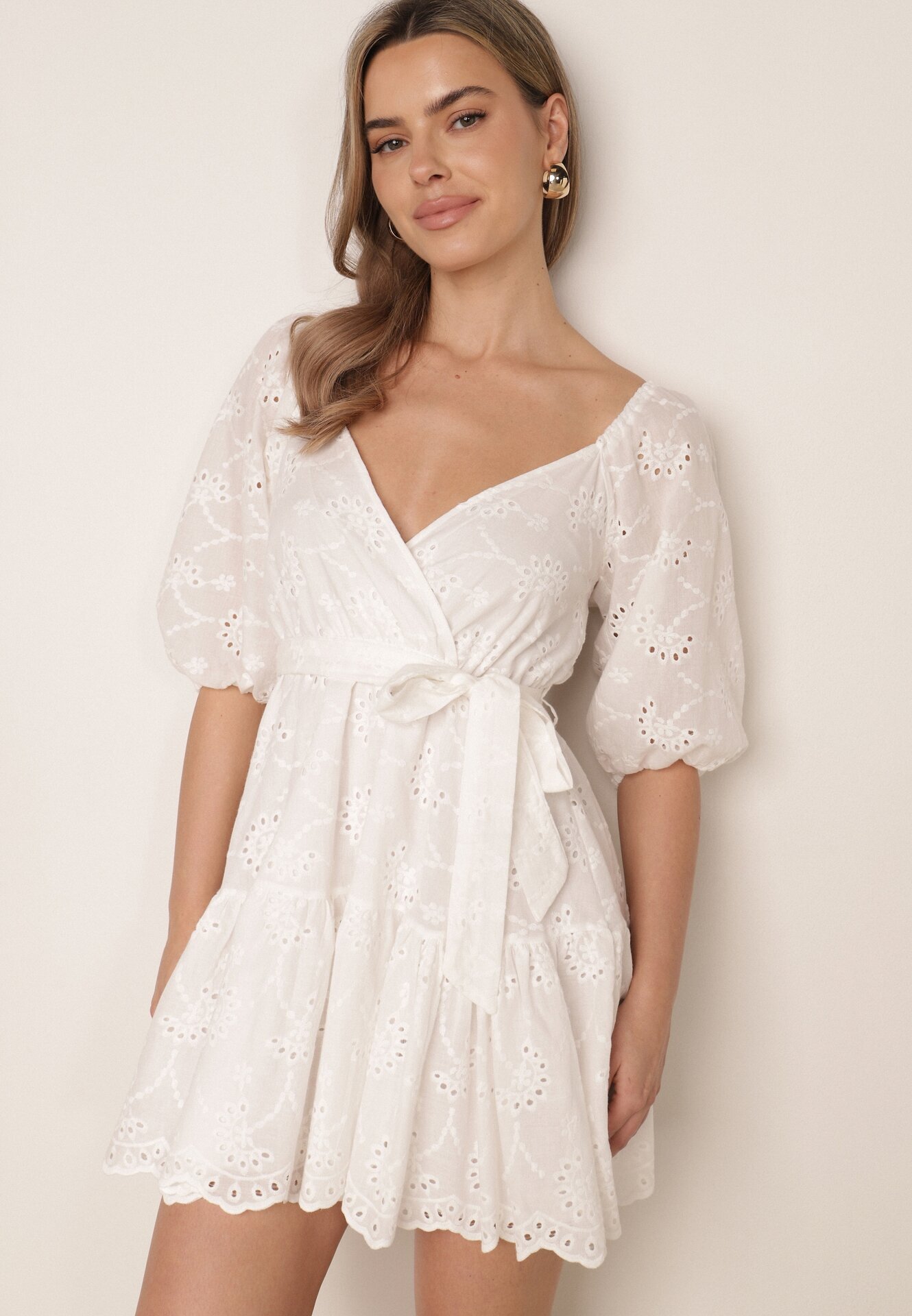 bisou's project Rochie Albă Daphlenia