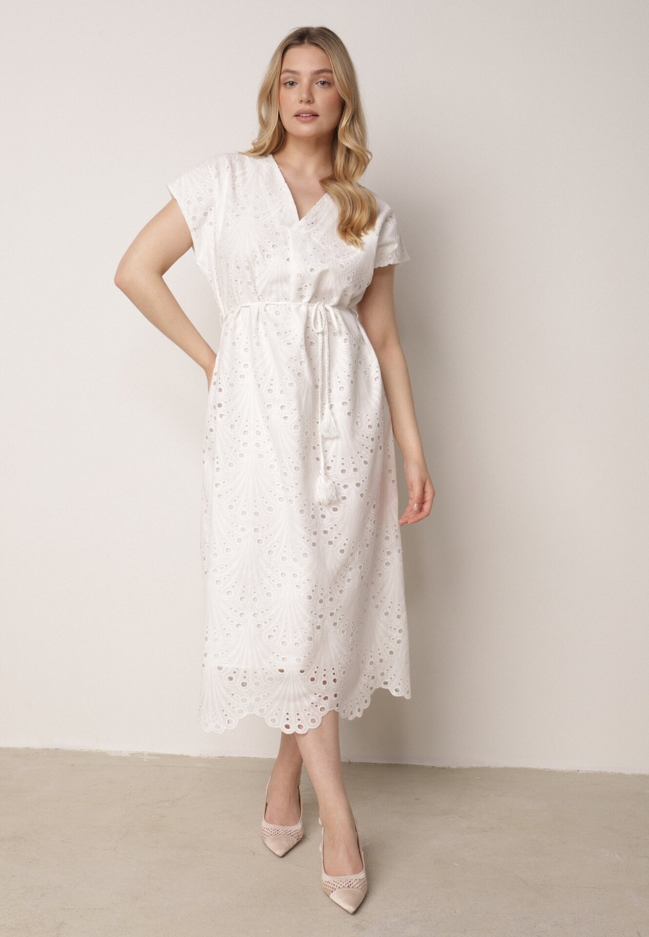 bisou's project Rochie Albă din Bumbac Decorată cu Broderie cu Mânecă Scurtă și Curea din Material Dimisha