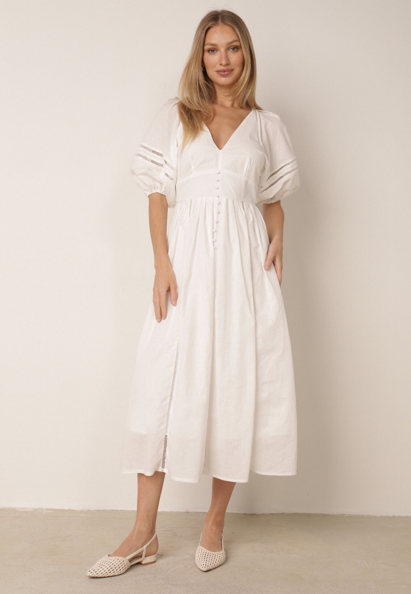 bisou's project Rochie Albă Maxi din bumbac și in cu inserții ajurate și elastic în talie Arada
