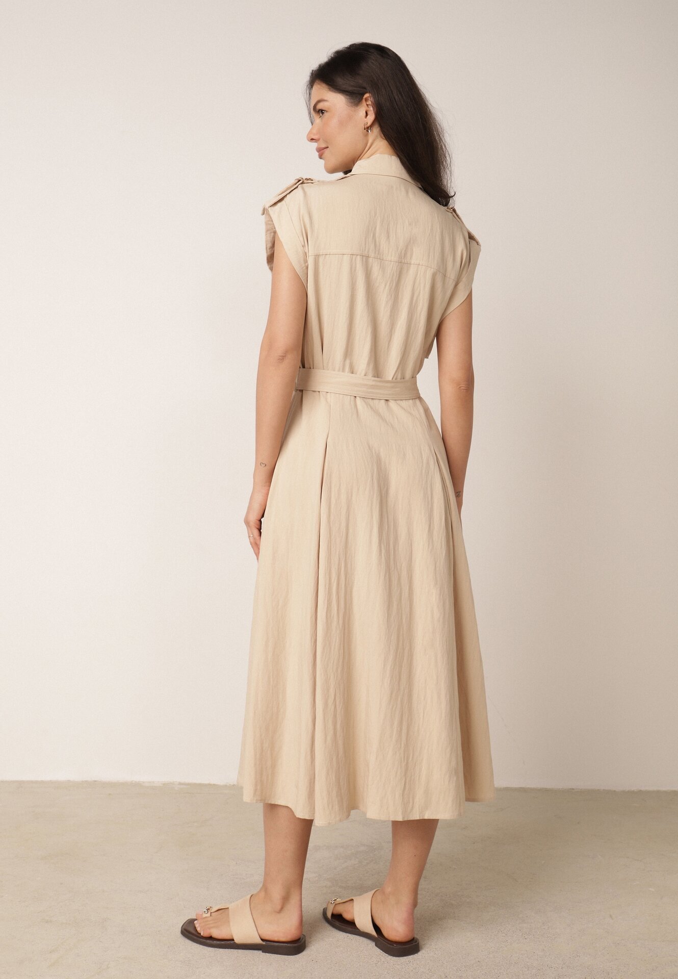 bisou's project Rochie Bej