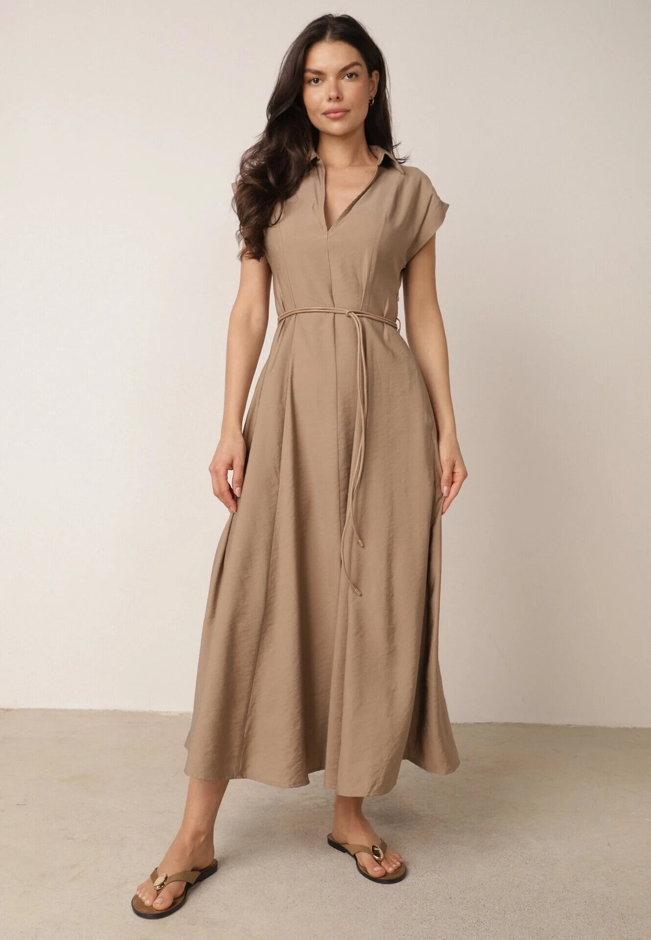 bisou's project Rochie Bej