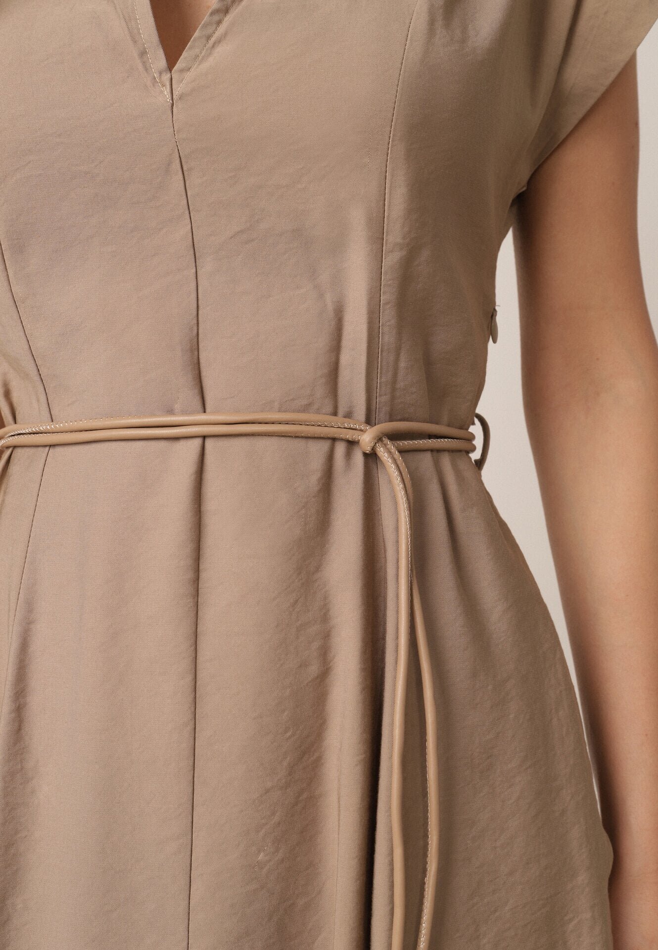 bisou's project Rochie Bej