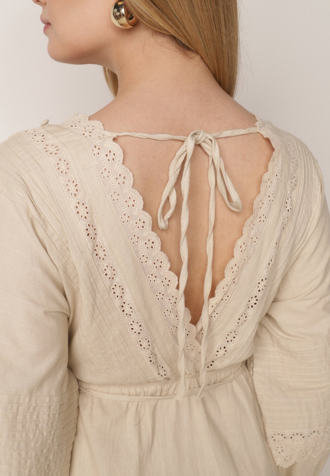 bisou's project Rochie din bumbac bej cu accente din dantelă cu talie elastică și curea din material textil Jariena