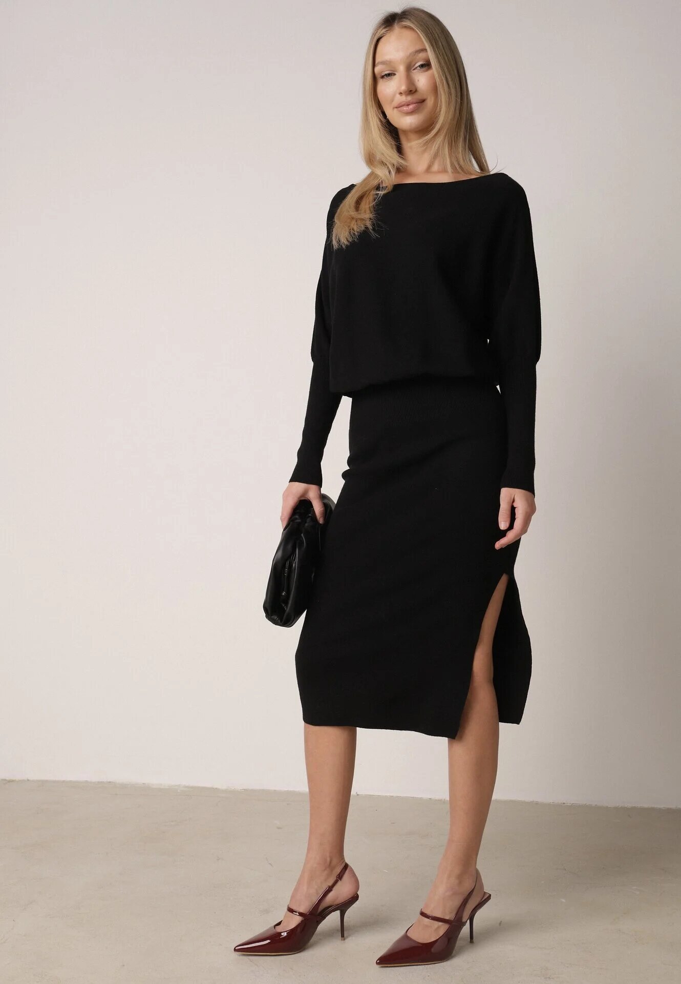 bisou's project Rochie Neagră Din tricot Cu viscoză Cu croi liliac Cu decolteu barcă Tisan