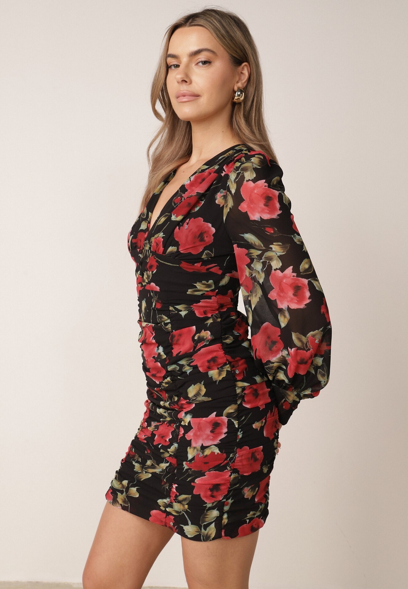 bisou's project Rochie Neagră Mulată cu Drapaj Kassissa