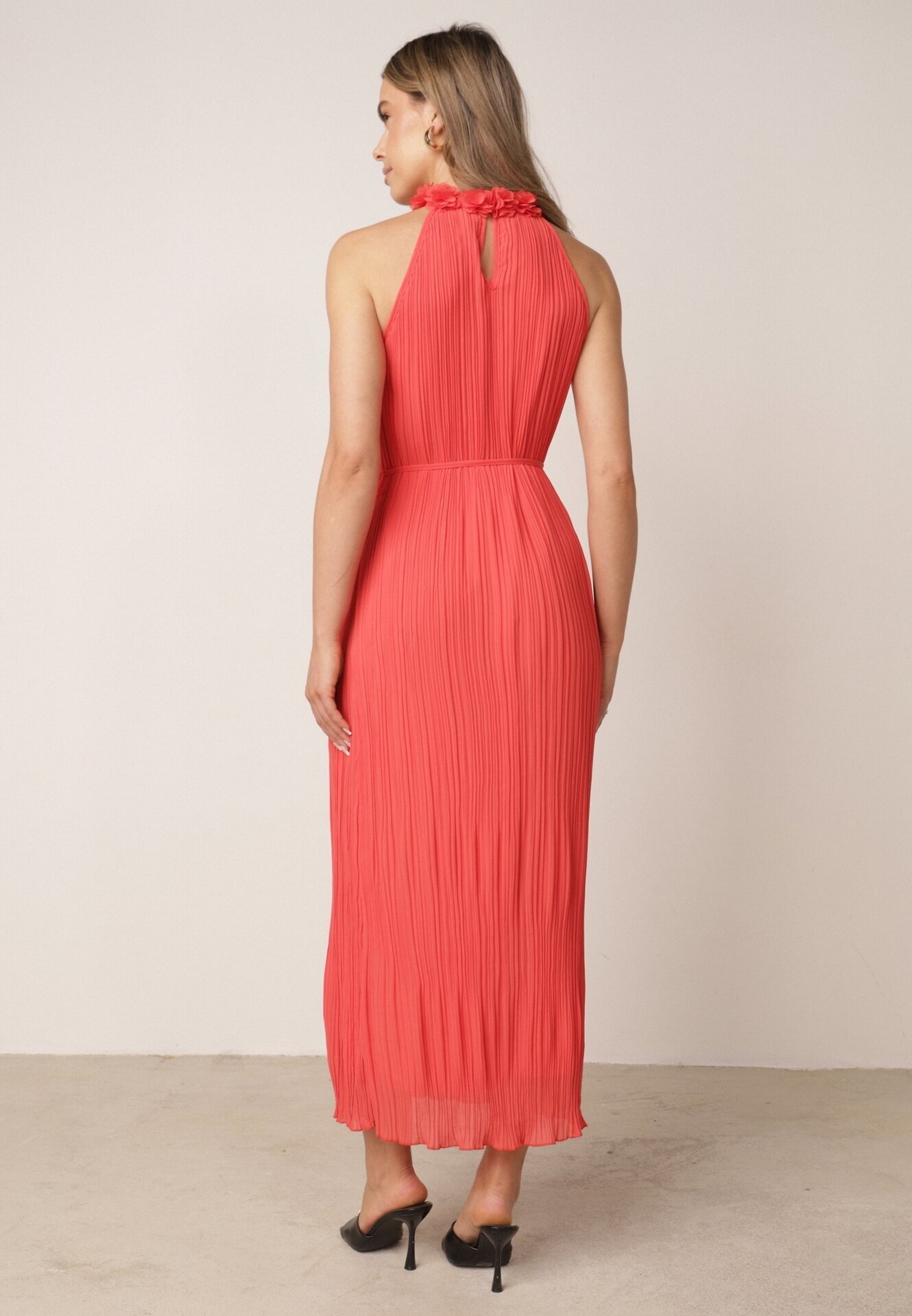 bisou's project Rochie Roșie cu Aplicații Decorative și Decolteu Halter cu Curea Material Dimnatti
