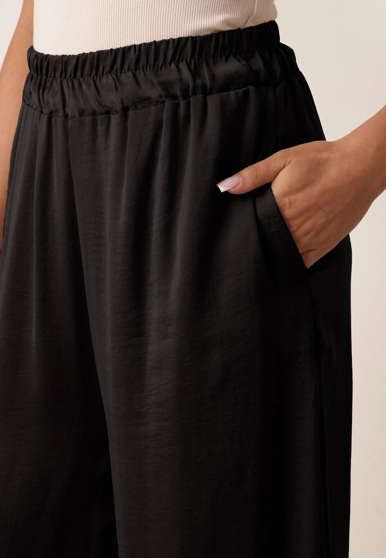 bludeise Pantaloni Largi Negri din Viscoză cu Talie Înaltă Rissalie