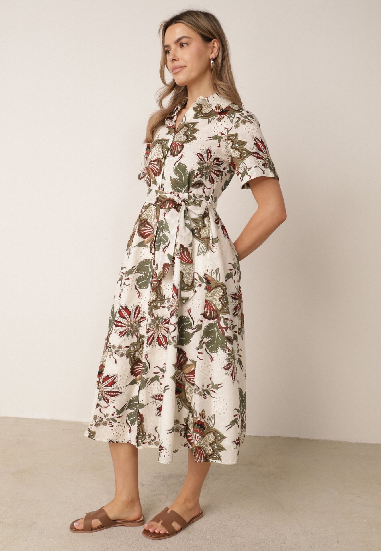 bludeise Rochie-cămașă din țesătură de bumbac cu broderie cu model floral Karicea Verde