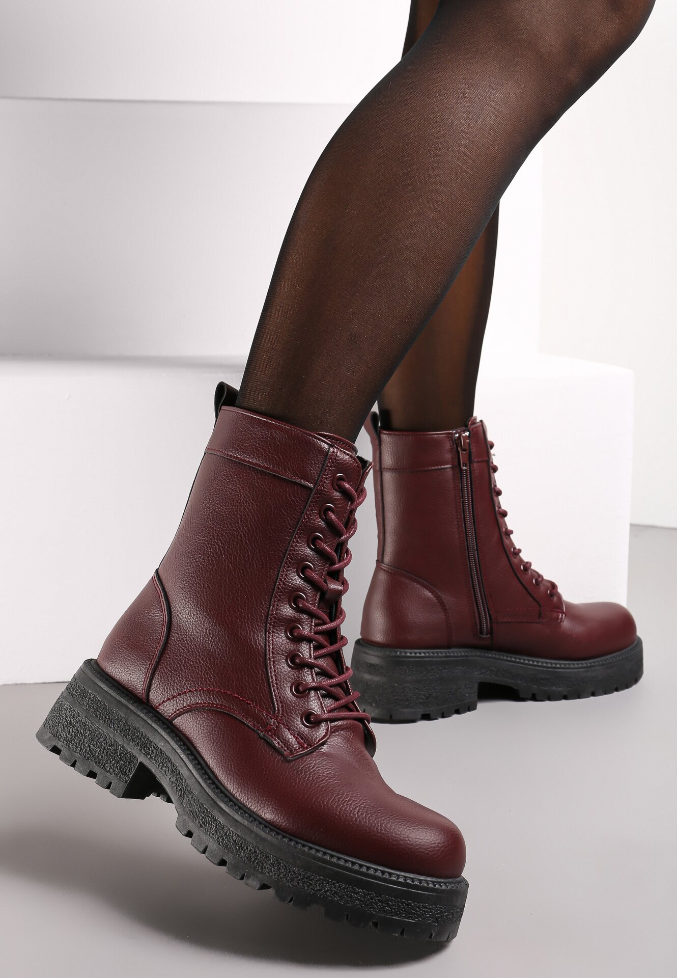  Botine Bordo