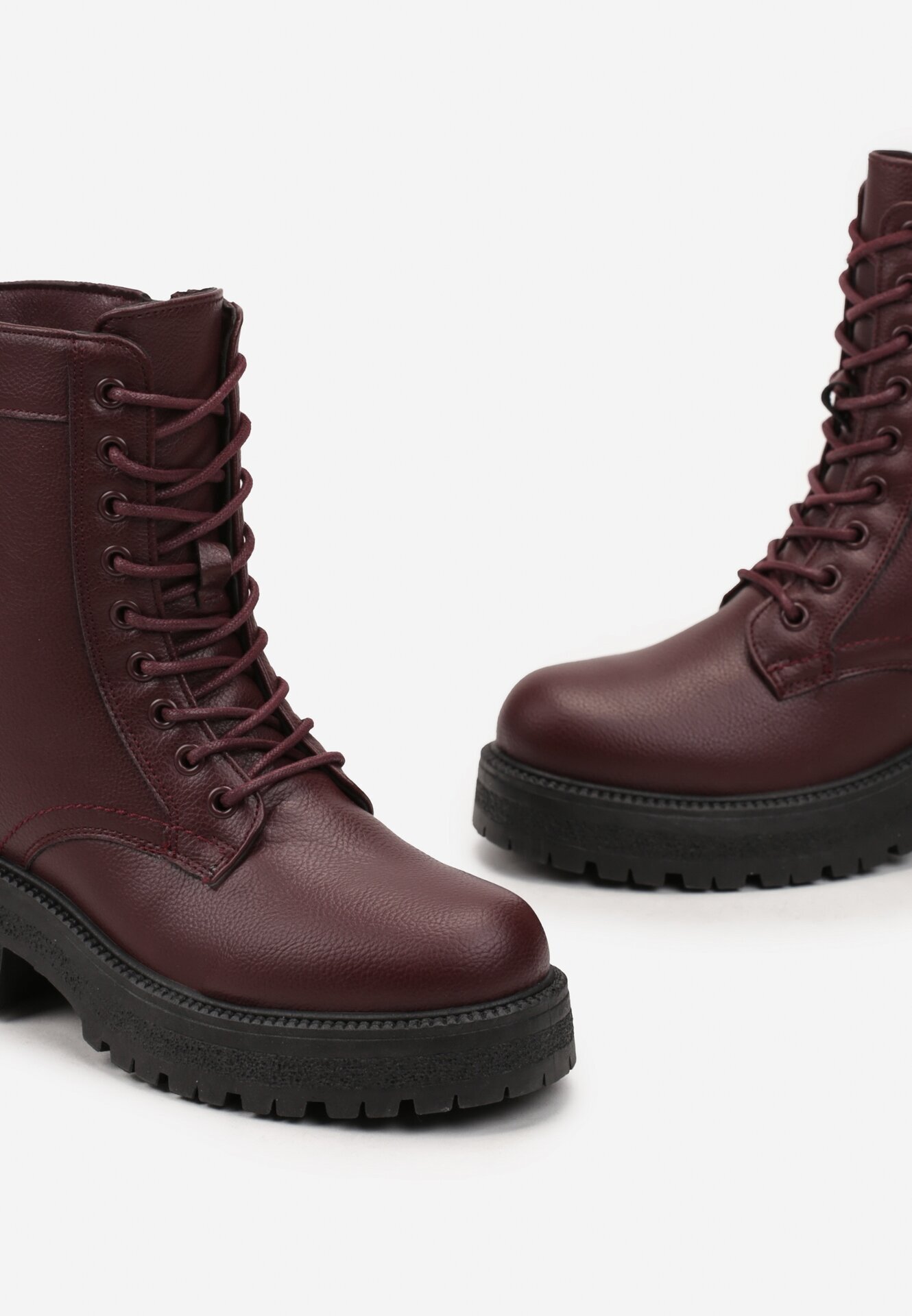  Botine Bordo