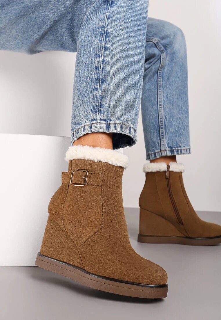  Botine Maro cu talpă compensată Decorate cu blană și cu cataramă Terisse