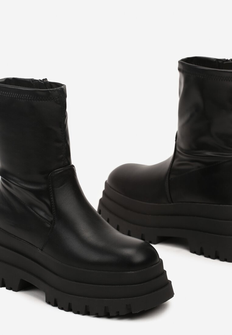  Botine Negre cu Gambă Ajustată și Platformă Lirelita