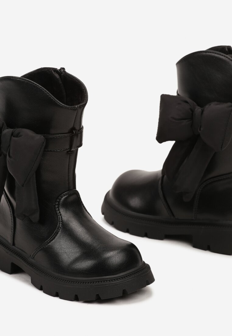  Botine Negre cu Talpă în relief cu Aplicație 3D Textilă în formă de Fundă Amirissa