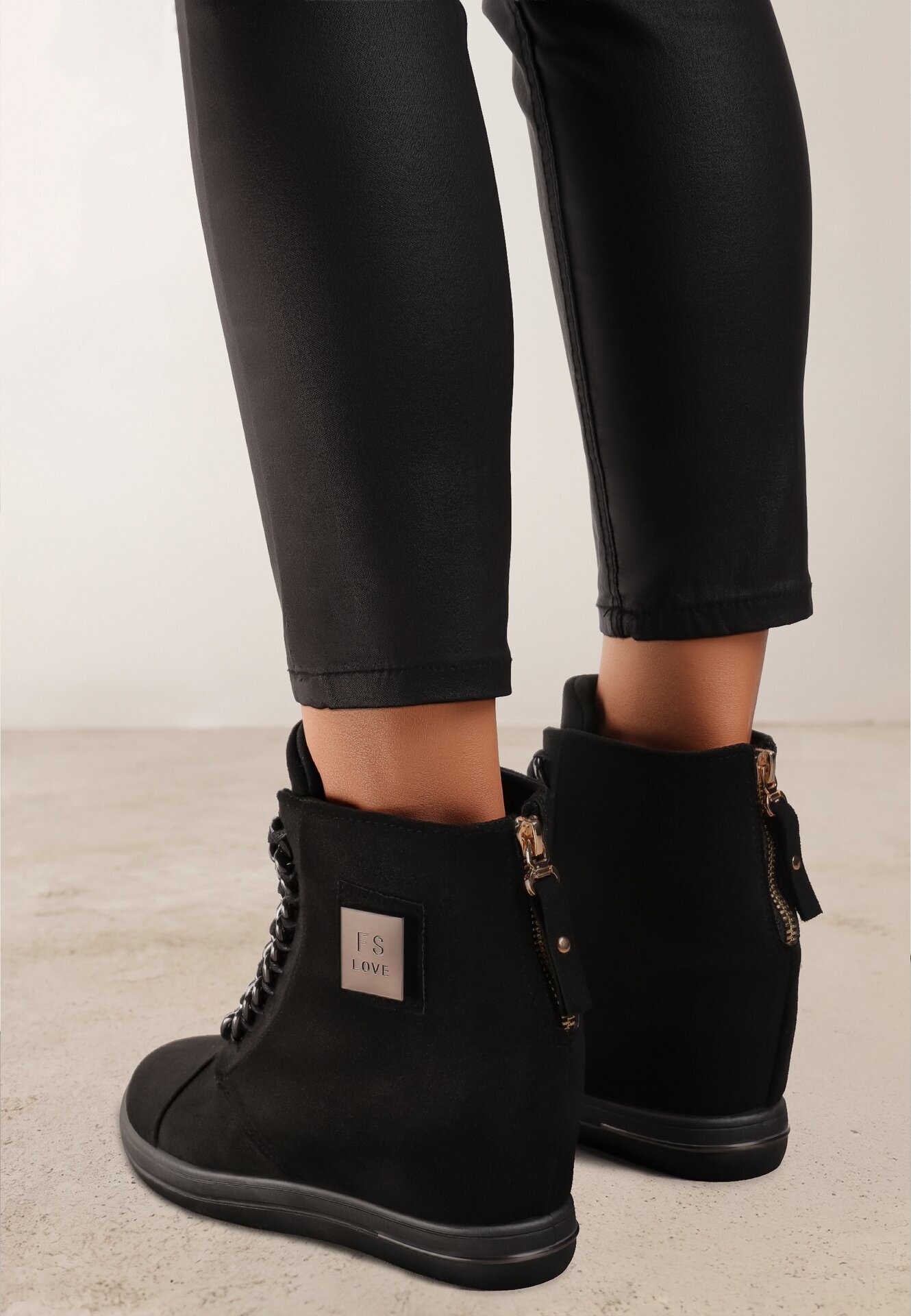  Botine Negru cu argintiu