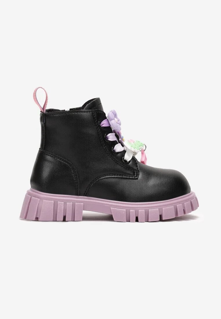 Botine Negru-Violet cu talpă plată cu decupaje decorate cu pandantive Siduri