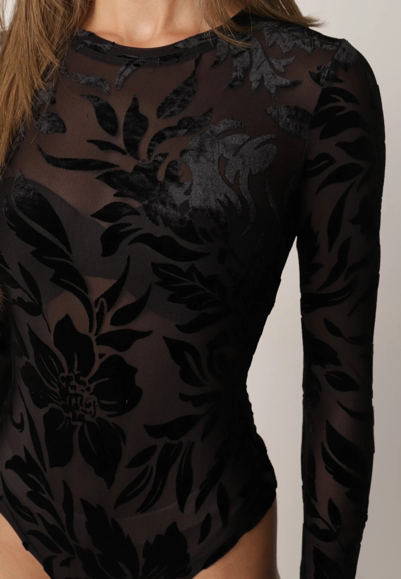 by swan Body din plasă cu adaos de viscoză cu model floral de velur Giseleni Negru