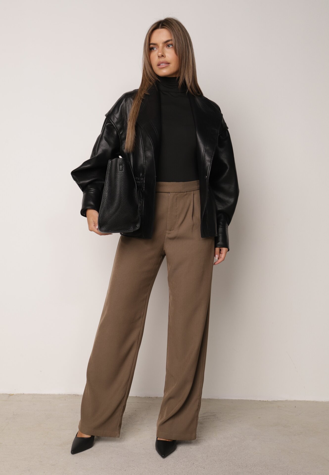 by swan Body Negru