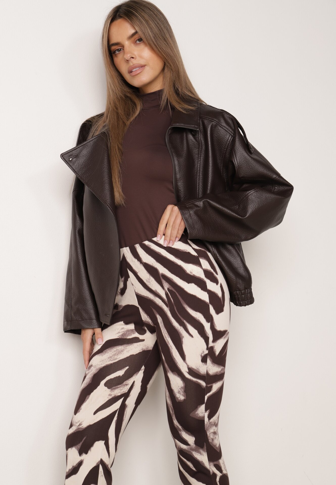 by swan Pantaloni Clopot cu viscoză cu imprimeu animal Drilvina Maro