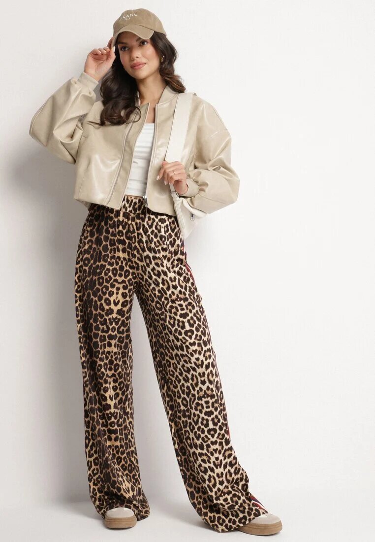 by swan Pantaloni largi maro-roșu cu imprimeu leopard din viscoză și cu talie elastică decorați cu vipușcă Velonara