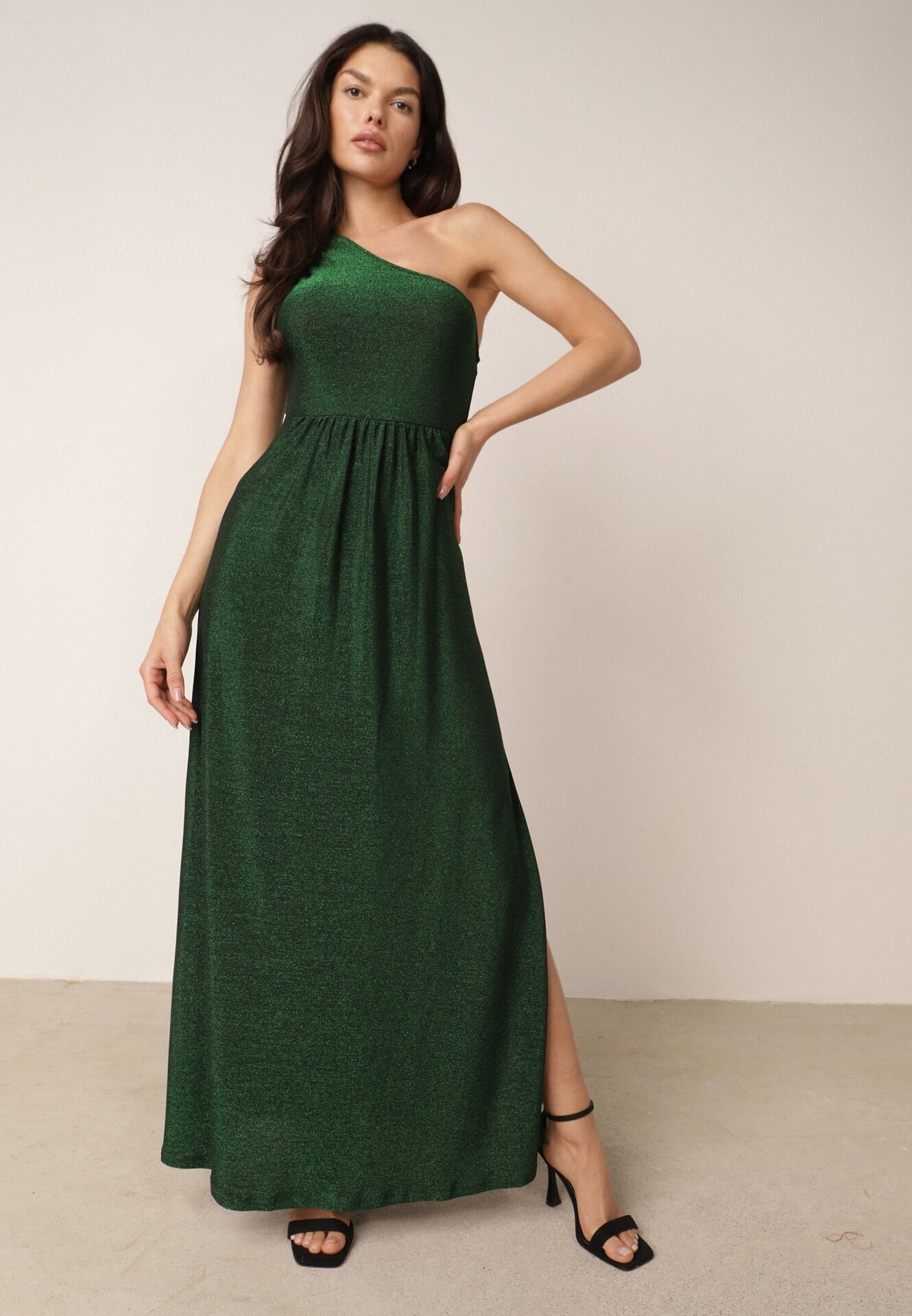 by swan Rochie Asimetrică Verde Maxi cu fusta evazată și decupaj cu sclipici Acaisa