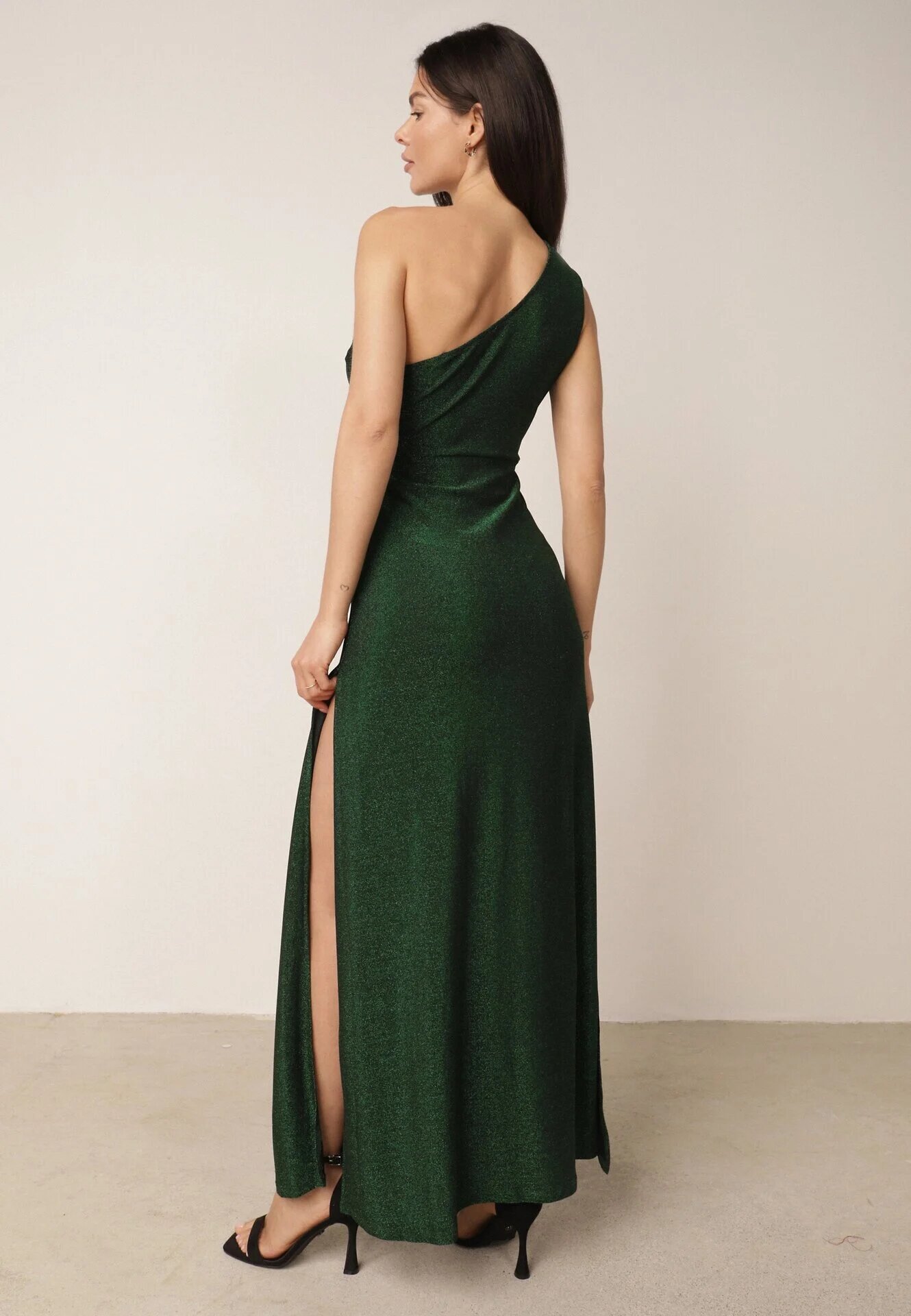 by swan Rochie Asimetrică Verde Maxi cu fusta evazată și decupaj cu sclipici Acaisa