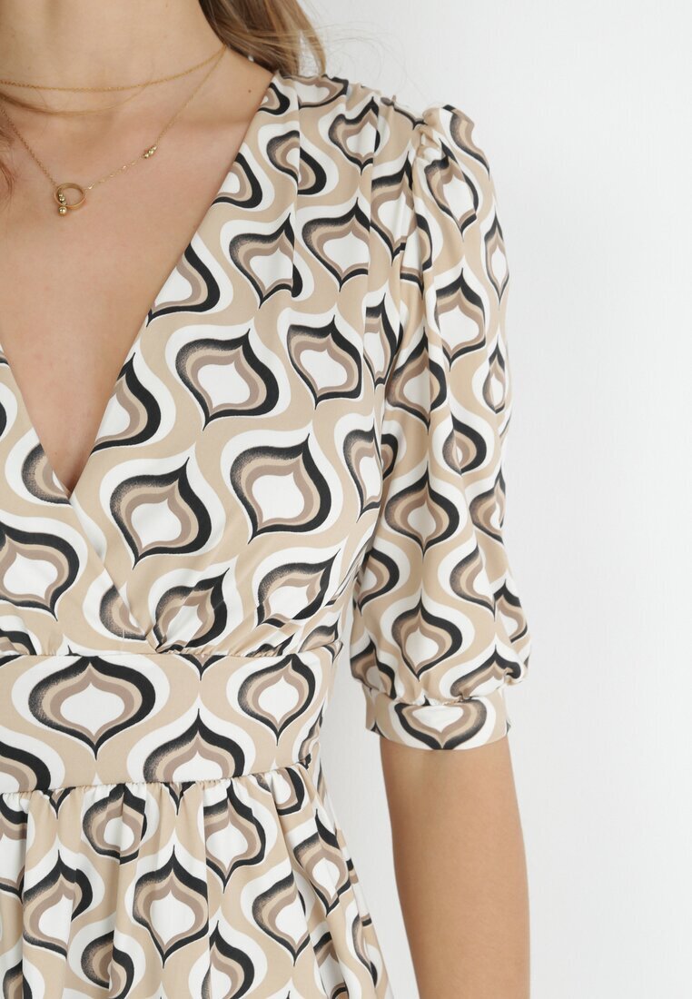 by swan Rochie bej evazată cu mâneci bufante cu model geometric Avory