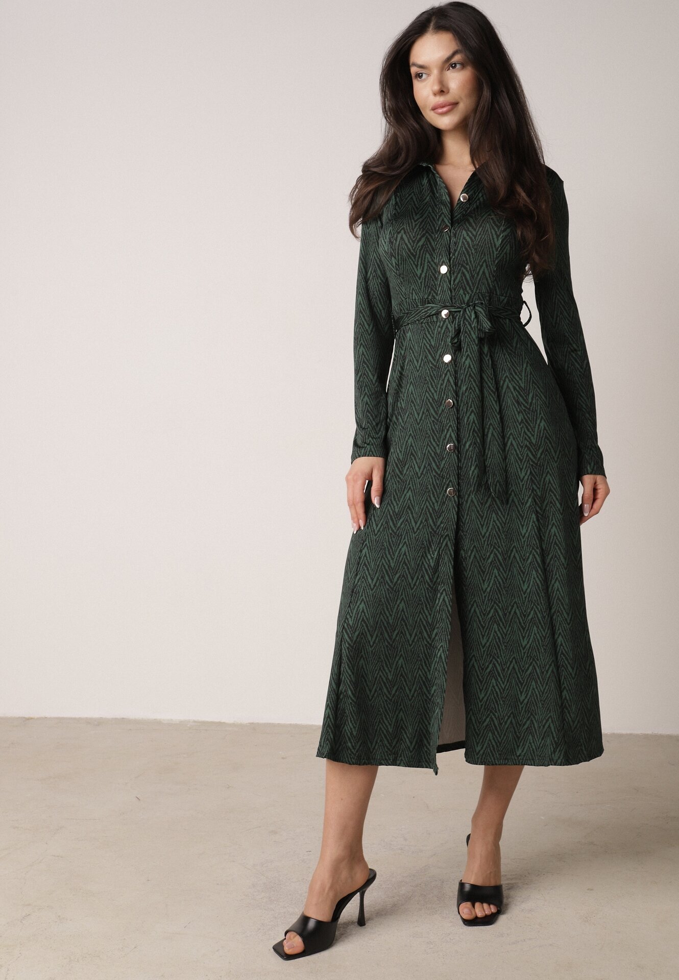by swan Rochie Cămașă Cloche Verde închis cu cordon Cheresin