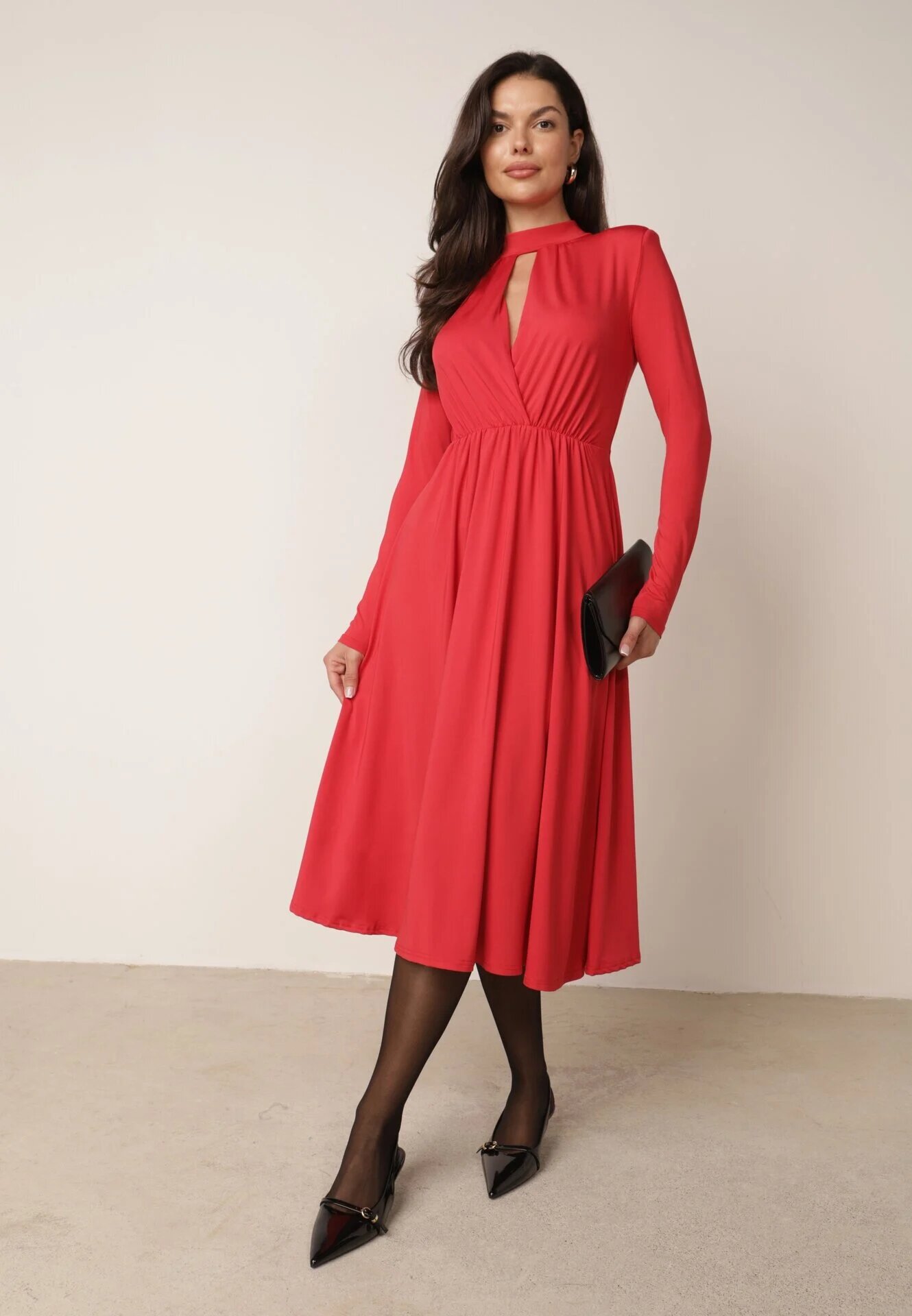 by swan Rochie Cloche Roșie cu Decupaj Decorativ și Umeri Întăriți Rivfedi
