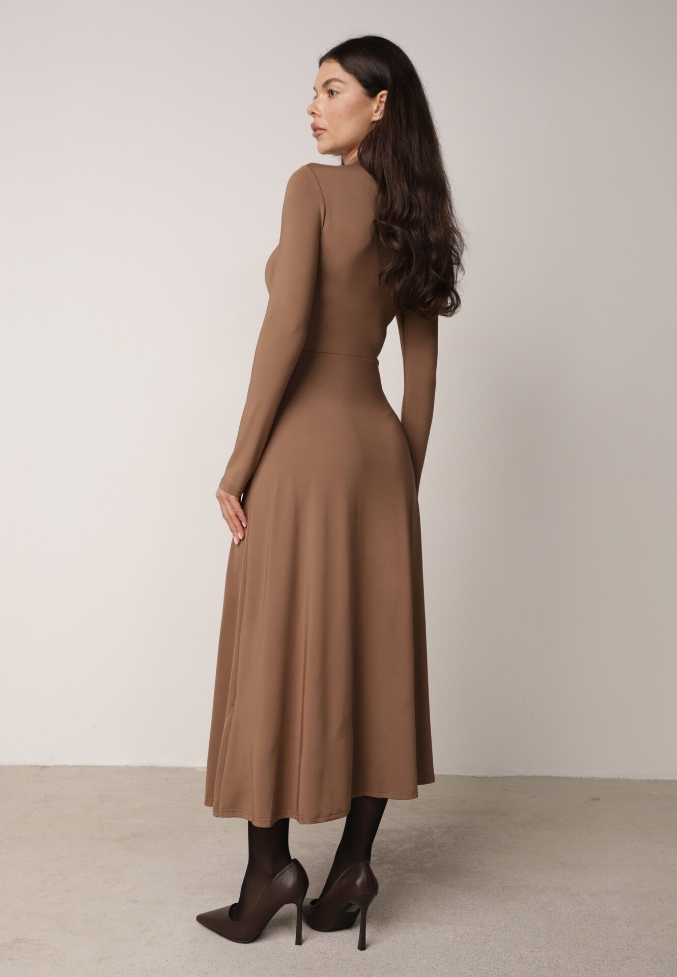 by swan Rochie Maro cu Guler tip Golf Cambrată cu Șliț pe Lateral Sailea