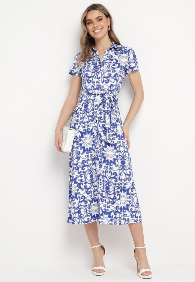 by swan Rochie Midi tip cămașă Alb-Bleumarin cu Cordon în Talie cu Imprimeu Ornamental Fiamea