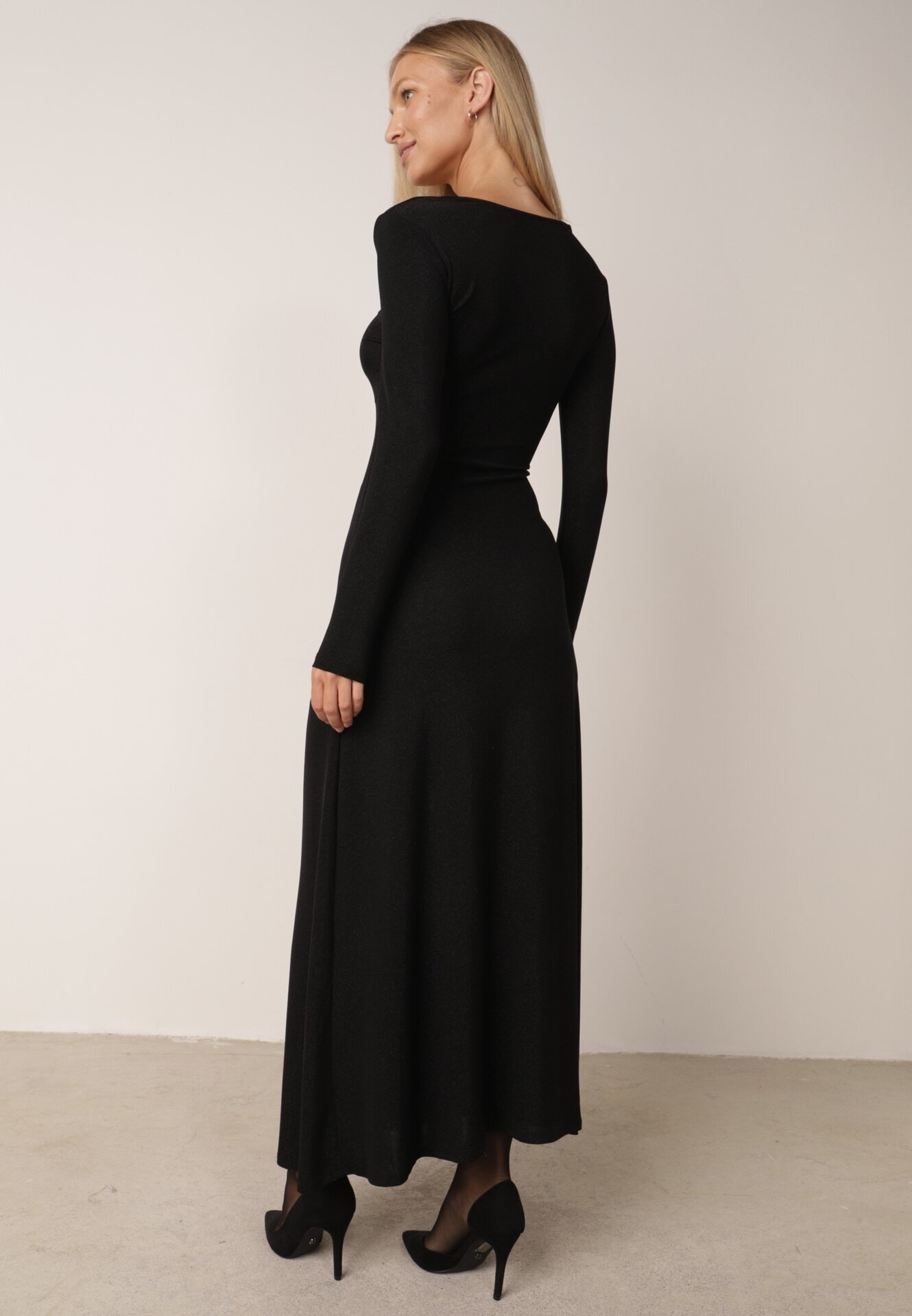 by swan Rochie Neagră cu Încrețitură la Decolteu Metalică Sisio