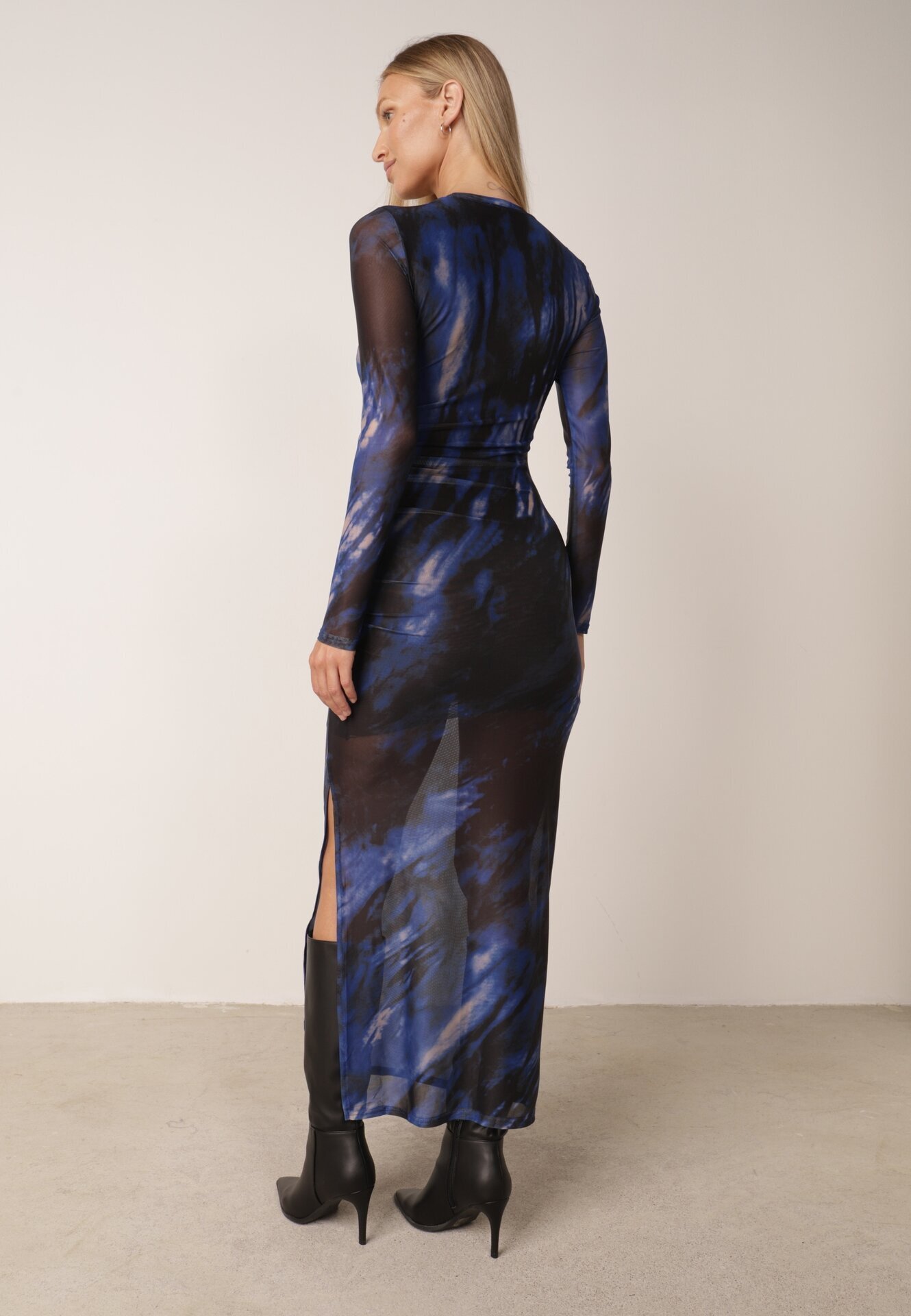 by swan Rochie Negru-Bleumarin Mulată Lungă din plasă cu șlit pe lateral Nethys