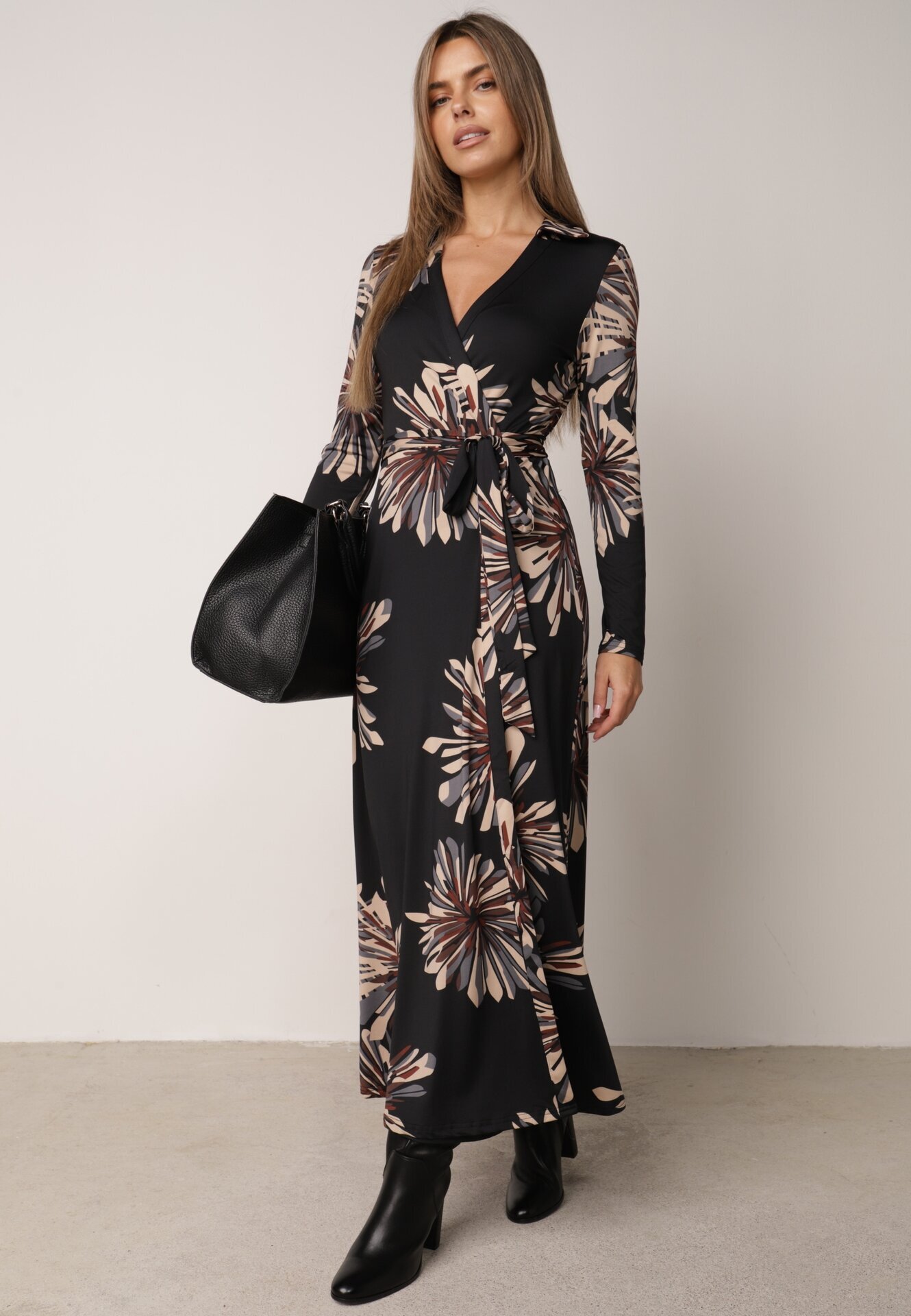 by swan Rochie petrecută din vâscoză cu imprimeu floral Guinesa Neagră